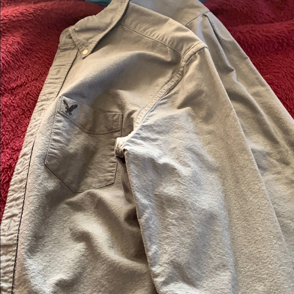 ae button up